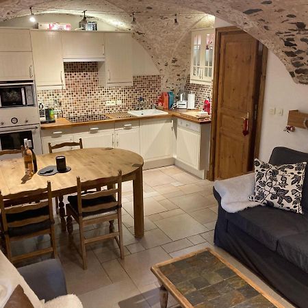Two Bedroom Apartment La Voute, Chandon Near Meribel - Sleeps 4 Adults Or 2 Adults And 3 Children Les Allues Екстериор снимка