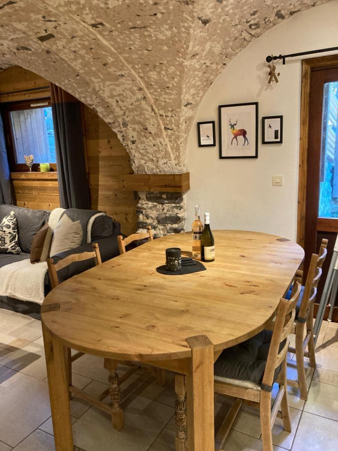 Two Bedroom Apartment La Voute, Chandon Near Meribel - Sleeps 4 Adults Or 2 Adults And 3 Children Les Allues Екстериор снимка