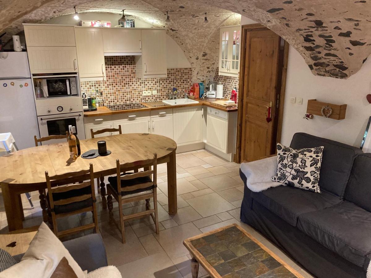 Two Bedroom Apartment La Voute, Chandon Near Meribel - Sleeps 4 Adults Or 2 Adults And 3 Children Les Allues Екстериор снимка